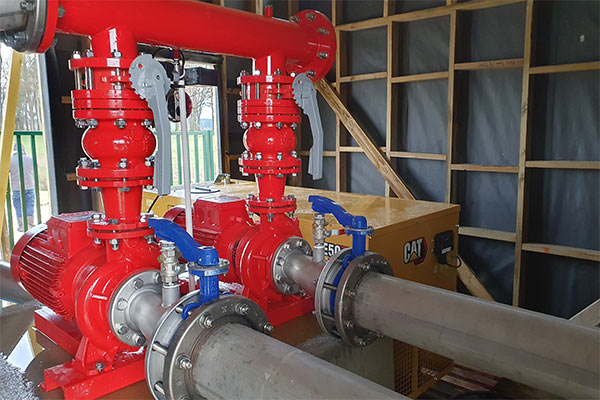 Groupe de protection incendie avec groupe électrogène